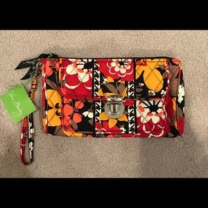 Brand New Vera Bradley Pushlock Wristlet